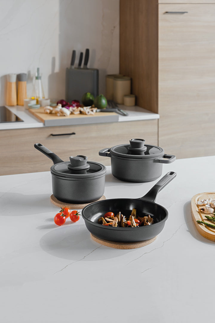 BergHOFF 5-Piece Cookware Set - Uqonic Downdraft Series with Non-Stick Coating and Glass Lid with Strainer