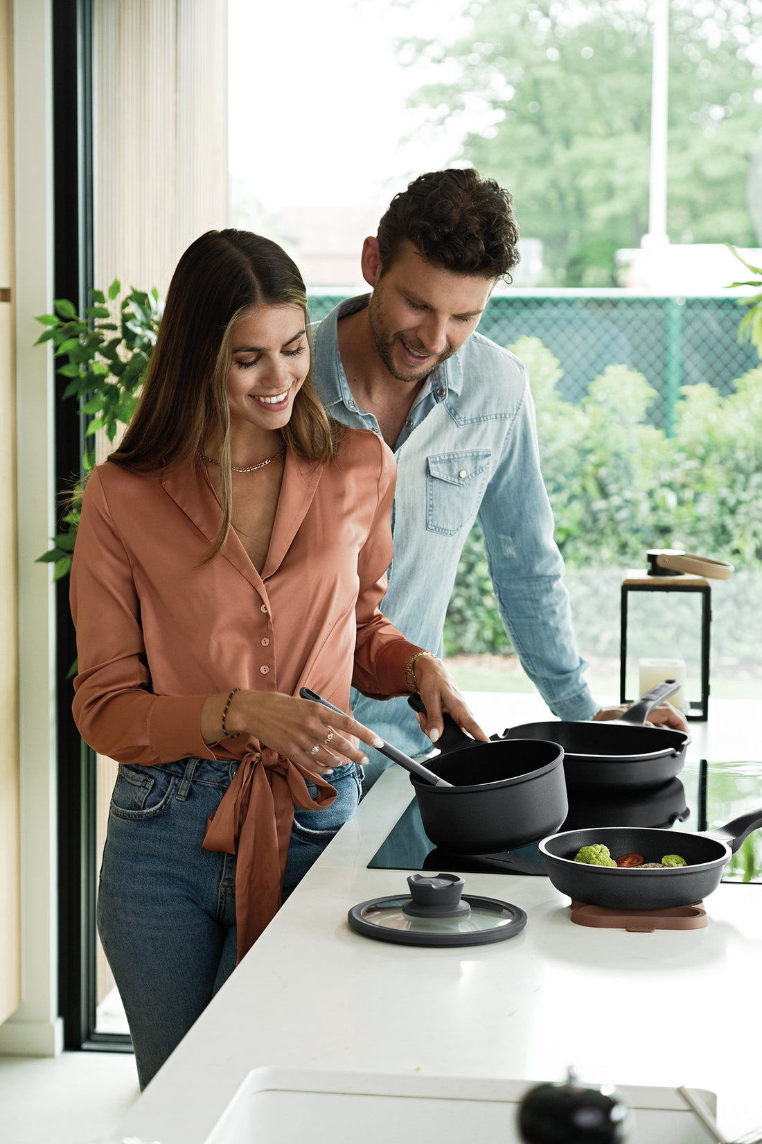 BergHOFF 18cm Saucepan – Stone+ Series with Straining Glass Lid and Silicone-Inserted Handle