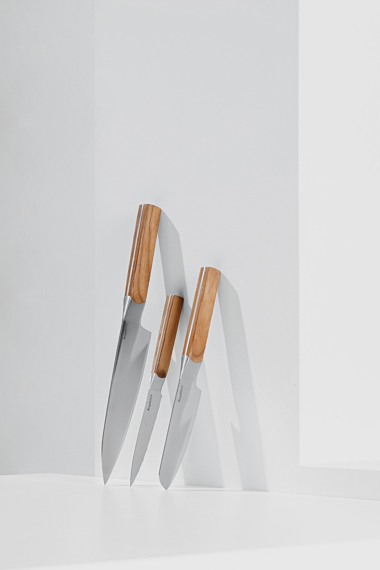 BergHOFF 3-Piece Knife Set - Ion Series with Wooden Handles for Precision Cutting